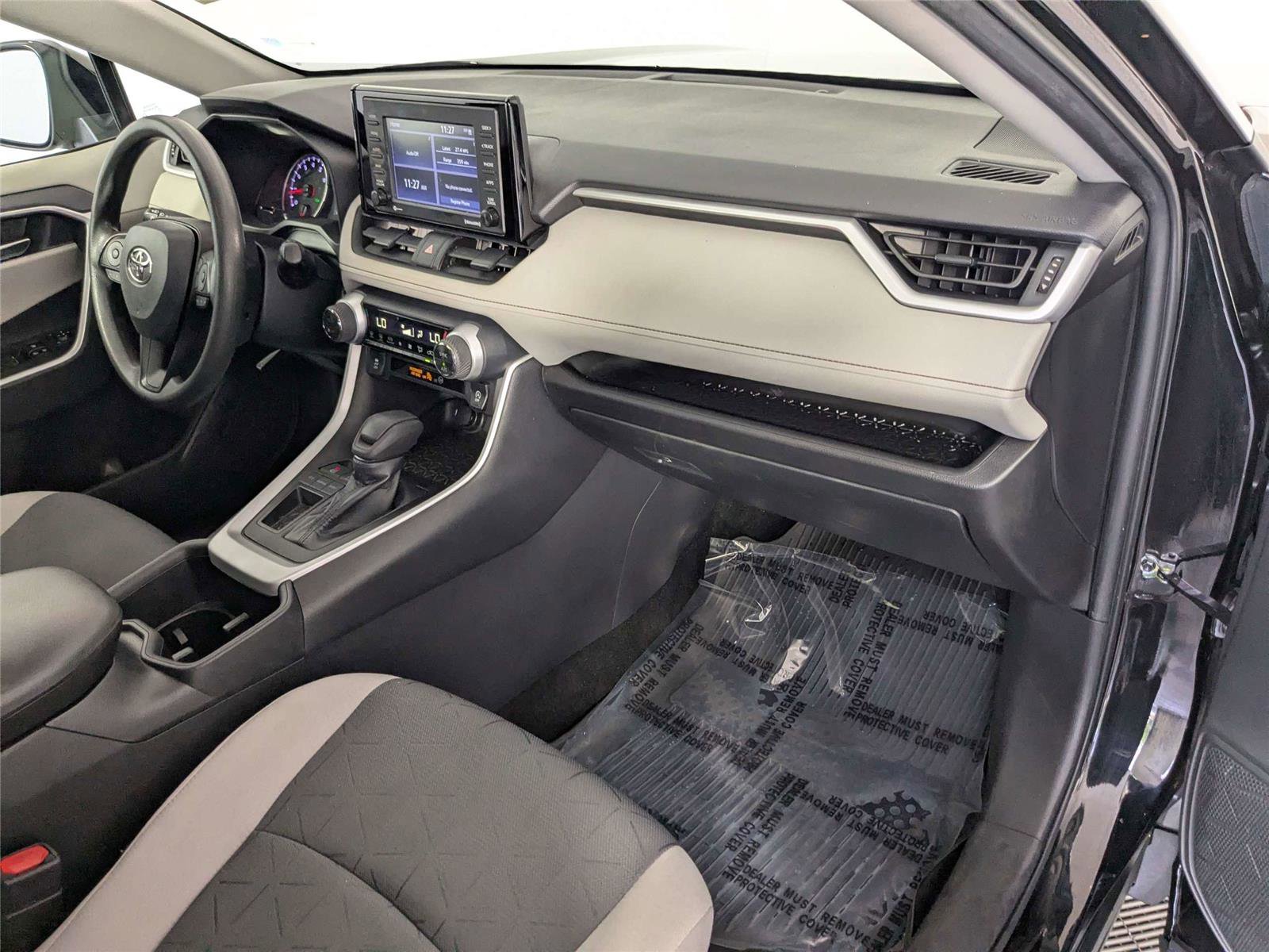 Certified 2022 Toyota RAV4 XLE w/ Convenience Package FWD image 27