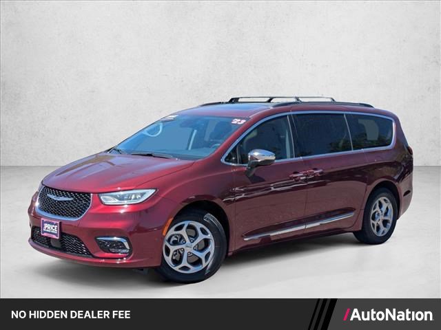 Used 2023 Chrysler Pacifica Limited FWD video 1