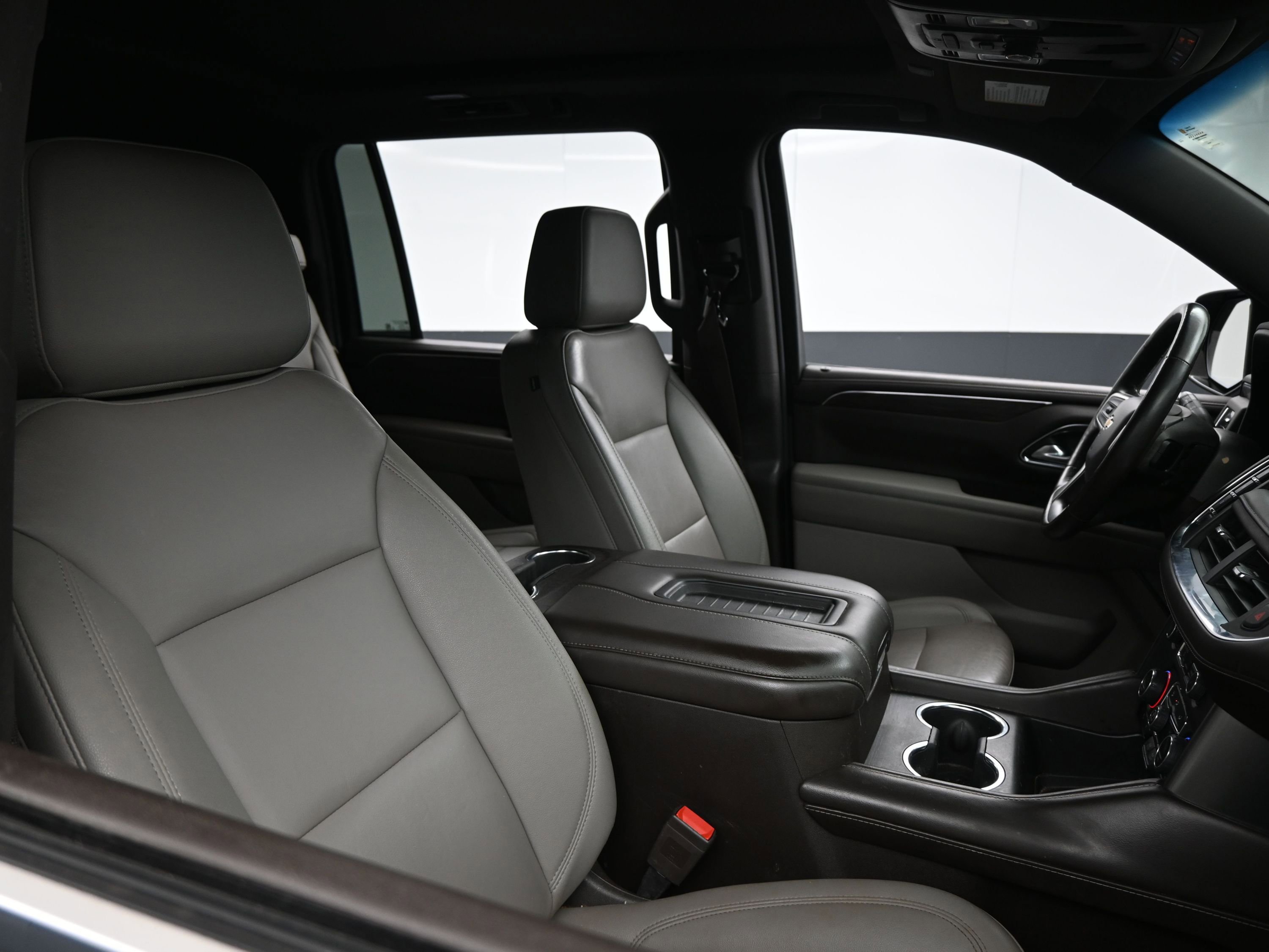 Used 2022 Chevrolet Suburban LT w/ LT Signature Package image 22