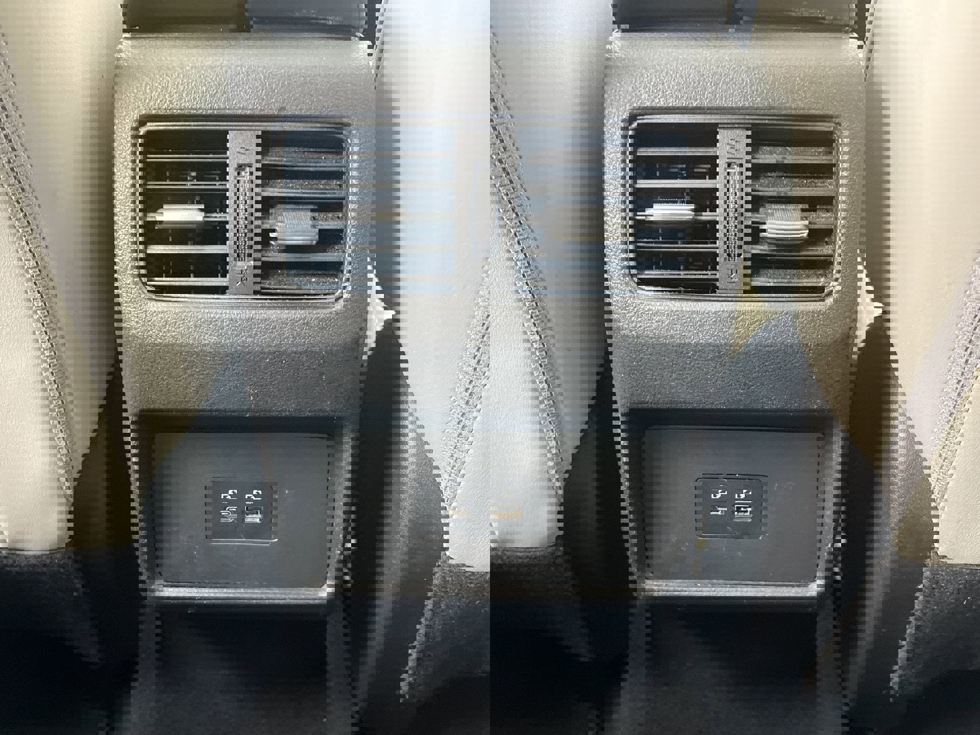 Used 2021 Nissan Rogue SV w/ Premium Package image 20