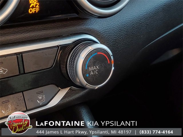 Used 2025 Nissan Sentra SV image 23