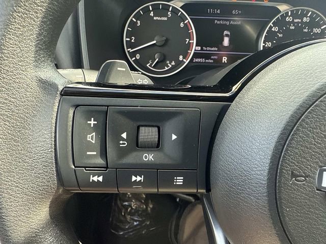 Used 2023 Nissan Rogue SV image 31