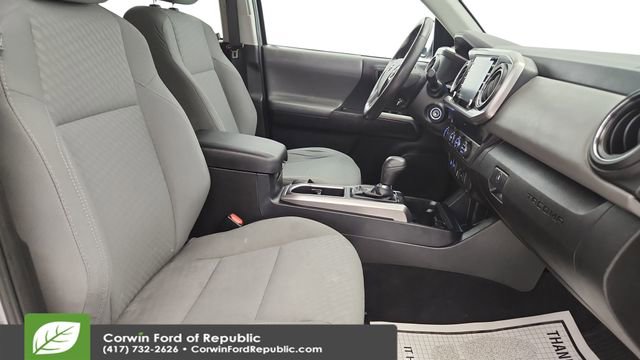 Used 2020 Toyota Tacoma SR5 w/ Technology Package image 24