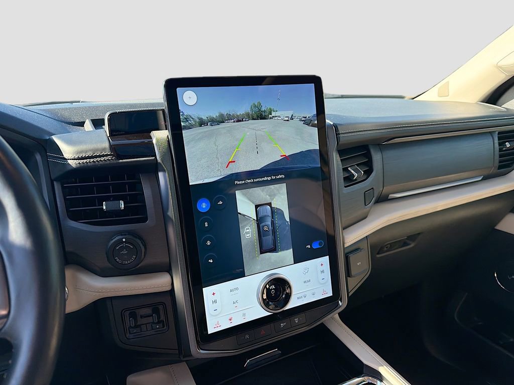 Used 2024 Ford Expedition Max Platinum image 13