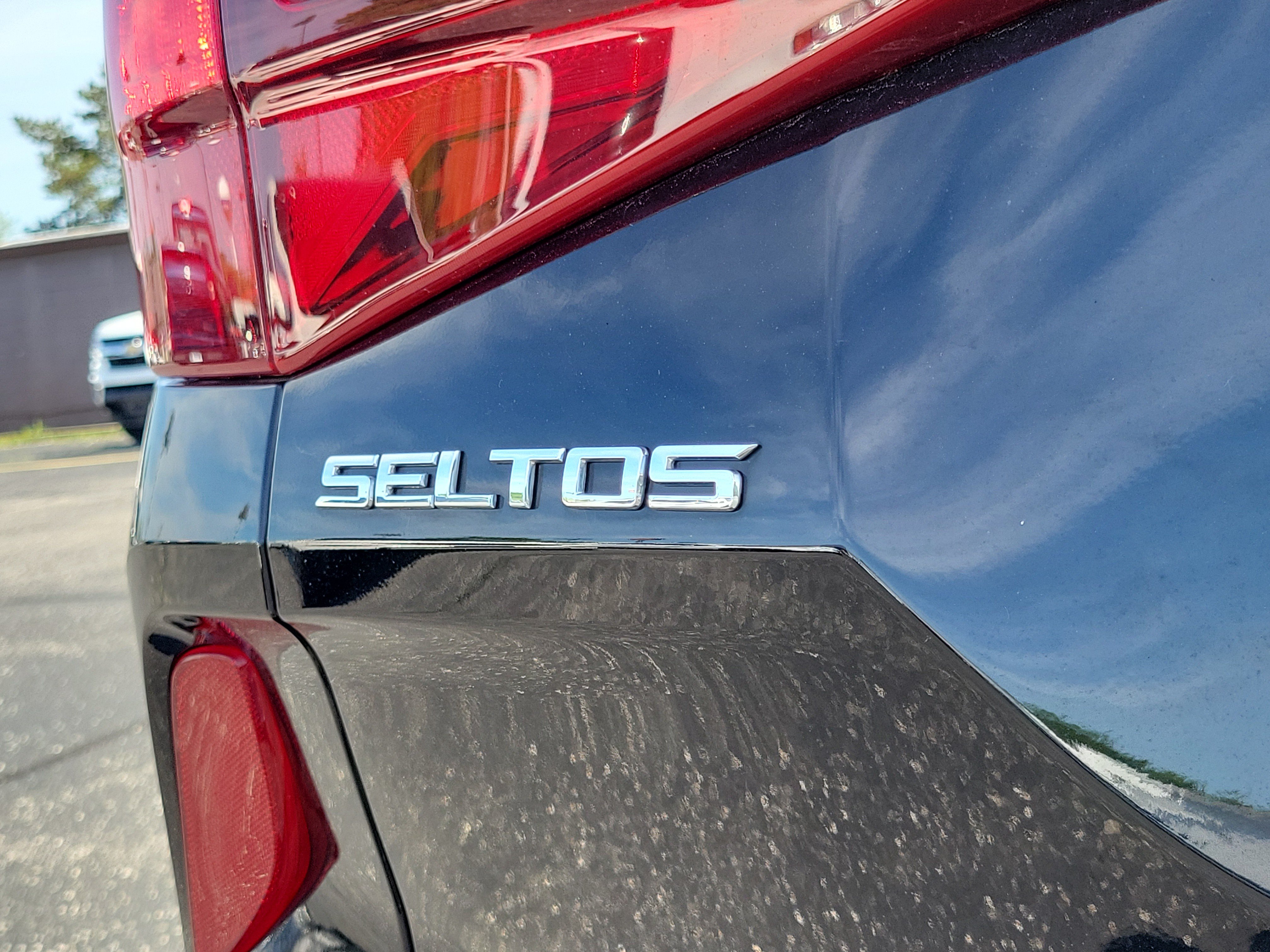 Used 2021 Kia Seltos LX AWD/4WD image 7