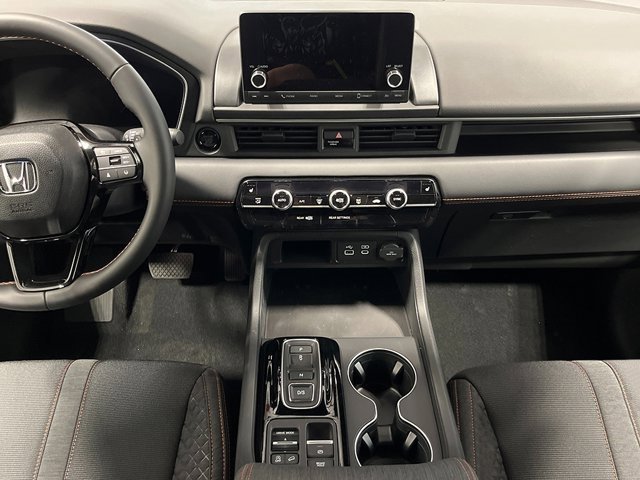 New 2025 Honda Pilot Sport image 19