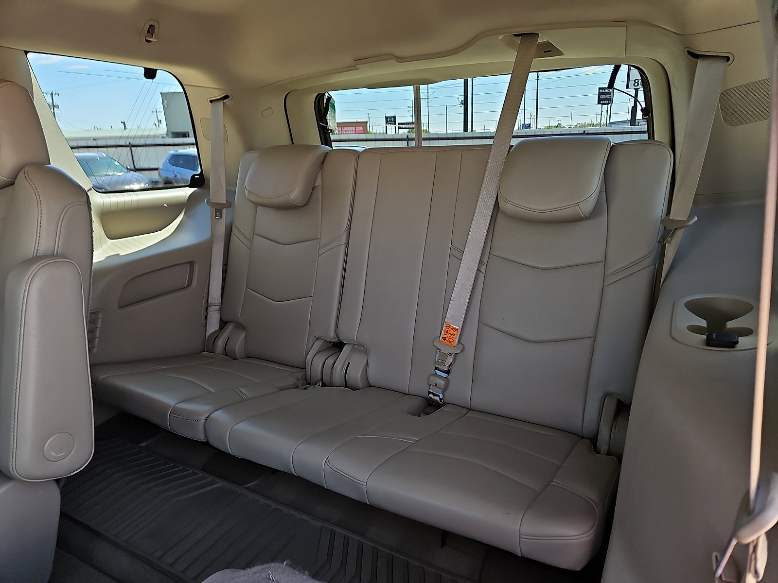 Used 2020 Cadillac Escalade Luxury image 10