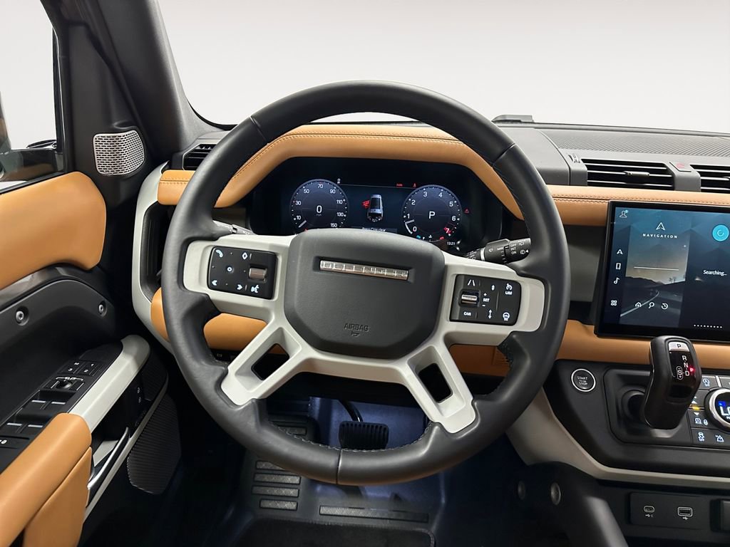 Used 2023 Land Rover Defender 130 SE image 12