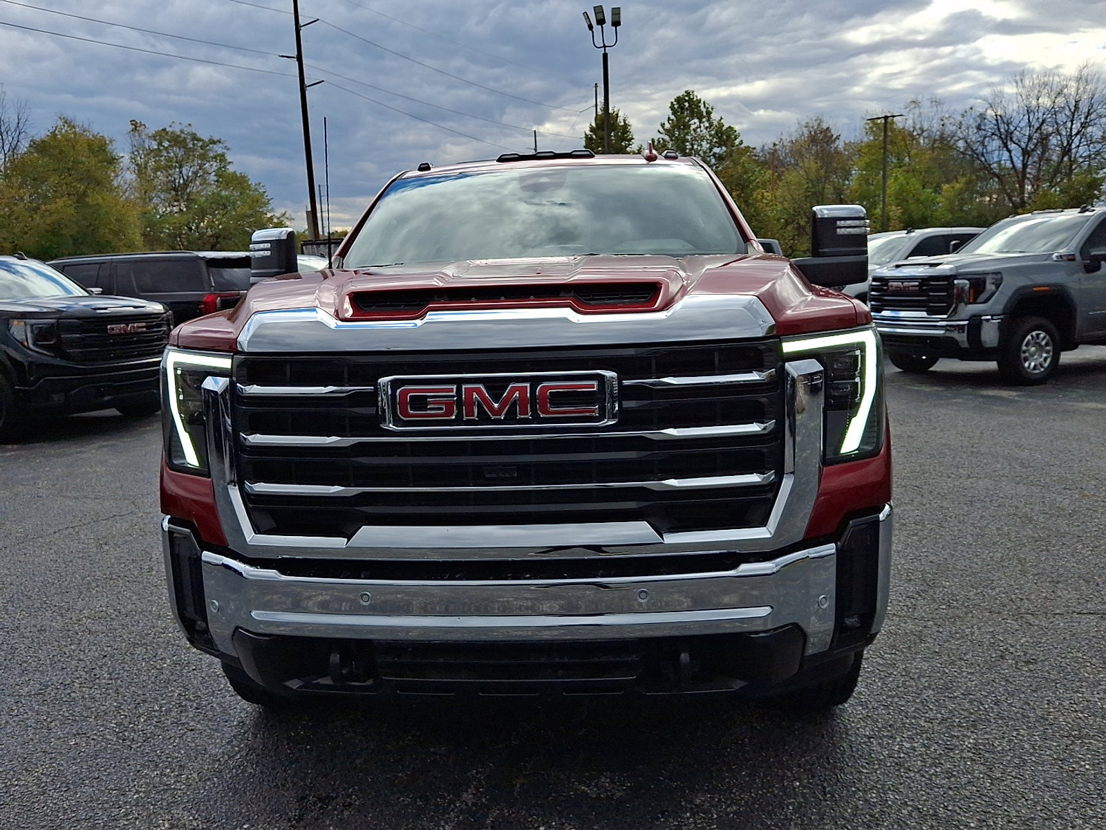 New 2026 GMC Sierra 2500 SLT w/ SLT Premium Package image 3