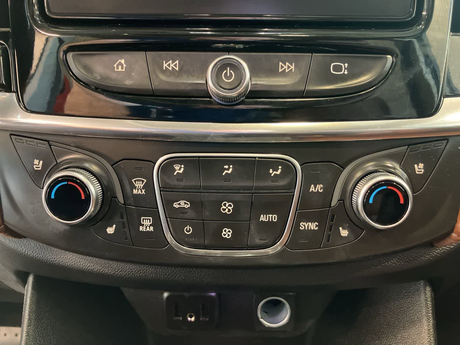 Used 2019 Chevrolet Traverse High Country AWD/4WD image 22