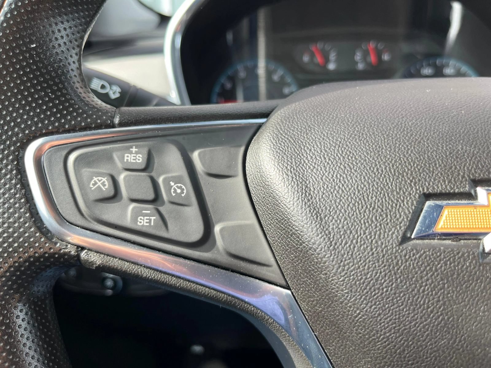 Used 2019 Chevrolet Equinox LS w/ LS Convenience Package FWD image 15