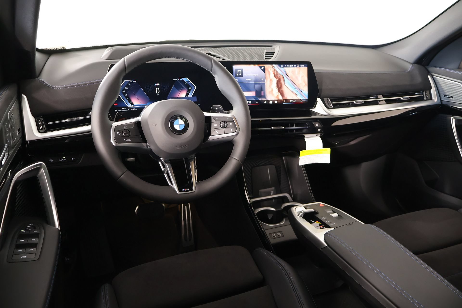 New 2026 BMW X2 xDrive28i w/ Technology Package AWD/4WD image 2