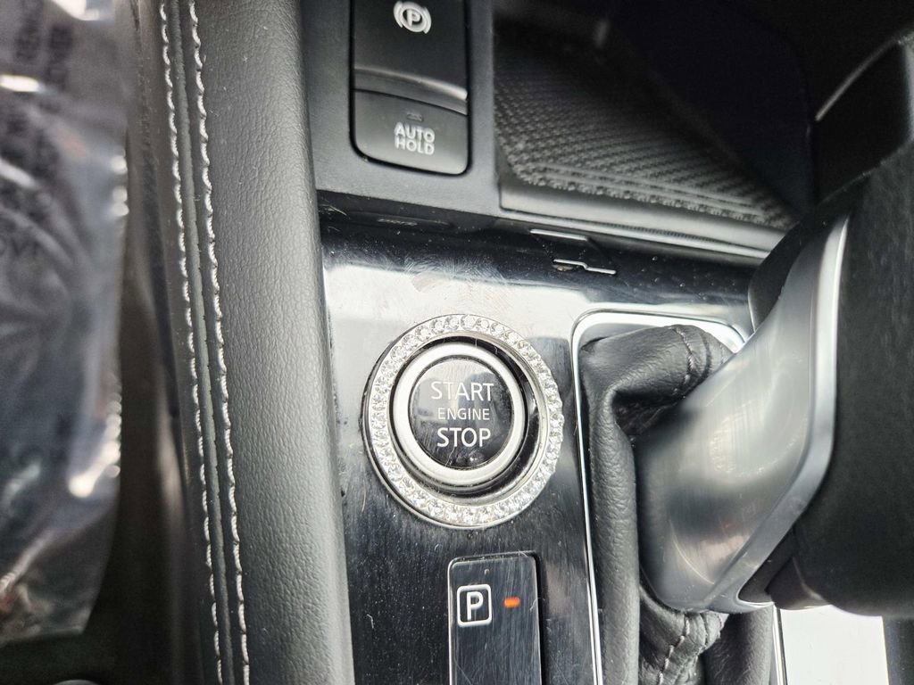 Used 2023 Nissan Kicks SR w/ SR Premium Package image 29