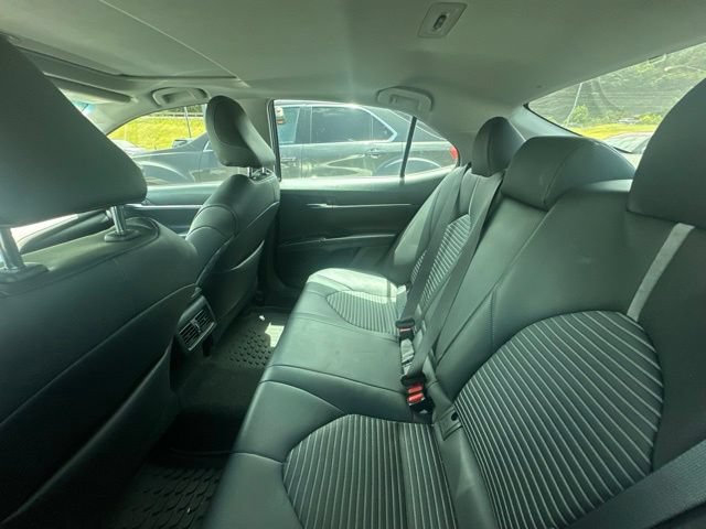 Used 2018 Toyota Camry SE w/ Audio Package FWD image 9