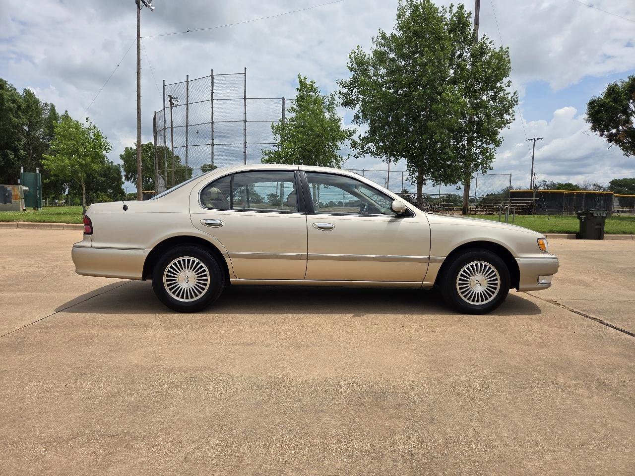 Used 1997 INFINITI I30 FWD image 23