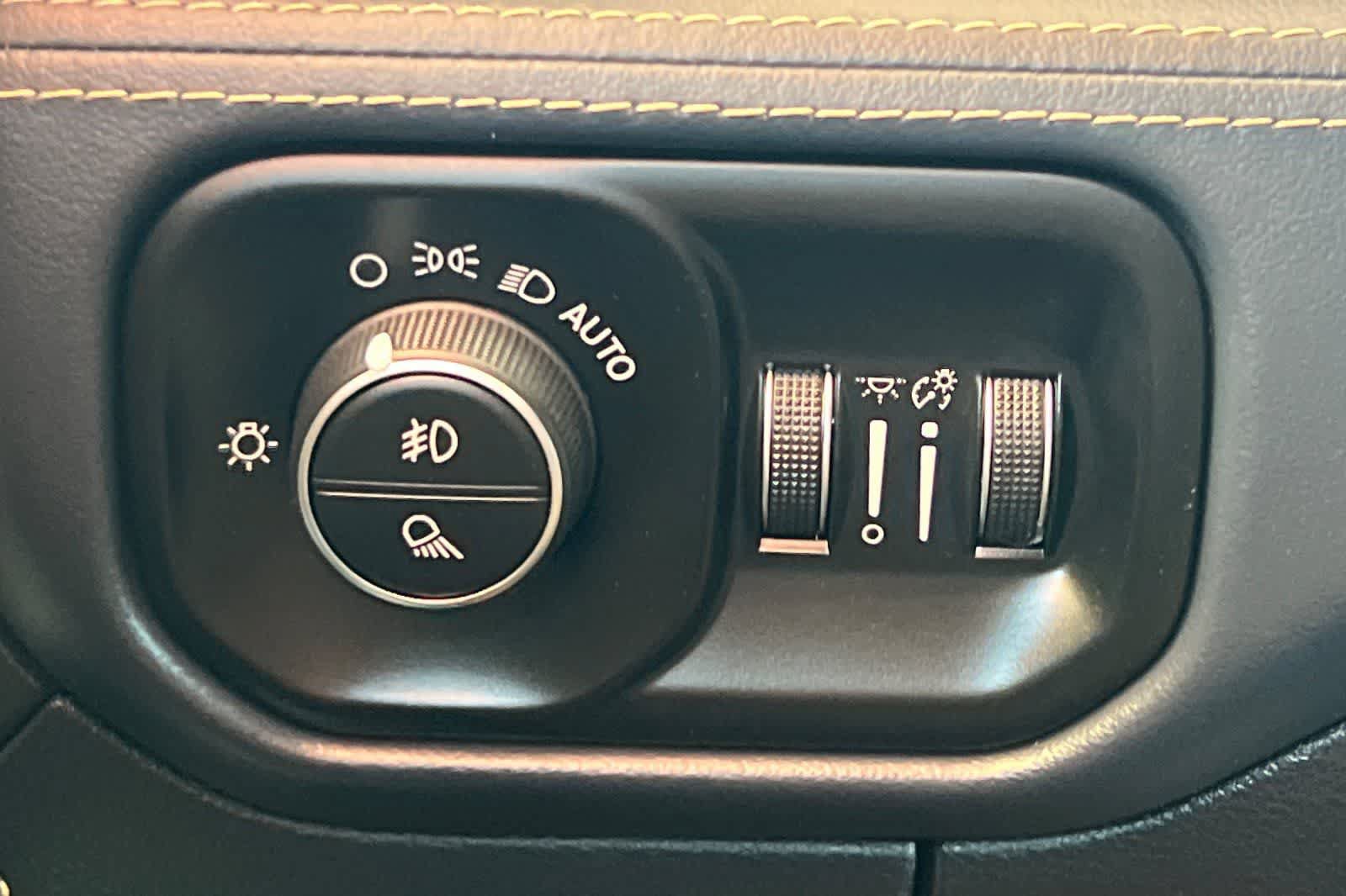 Used 2019 RAM 1500 Limited AWD/4WD image 33