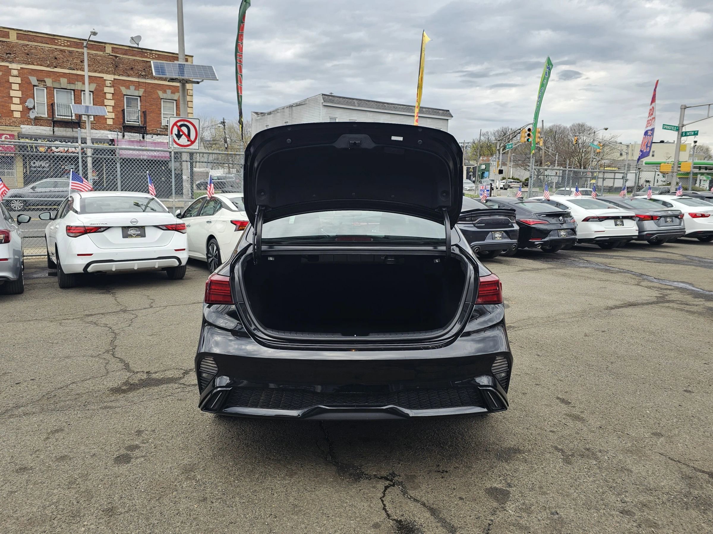 Used 2023 Kia Forte GT-Line w/ GT-Line Premium Package image 8