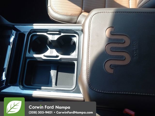 New 2026 Ford F350 4x4 Crew Cab DRW Super Duty image 16