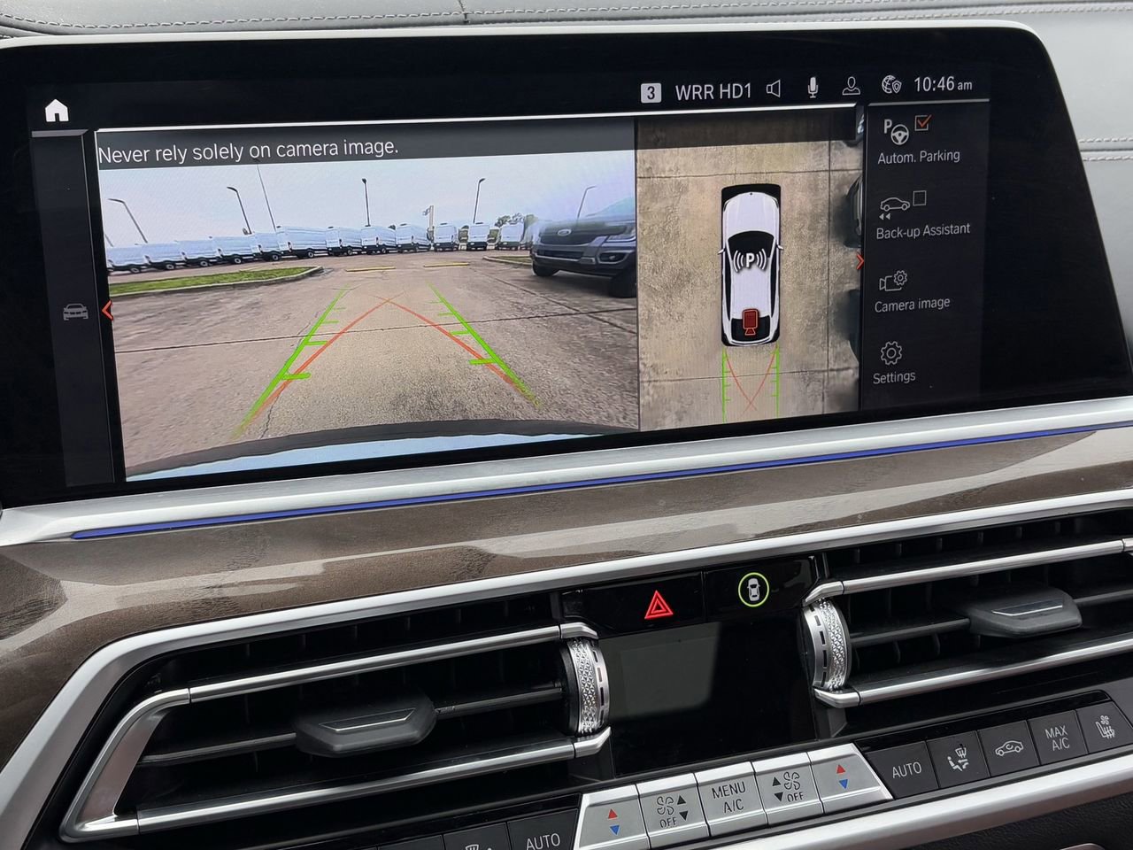 Used 2022 BMW X6 M50i w/ Executive Package image 18