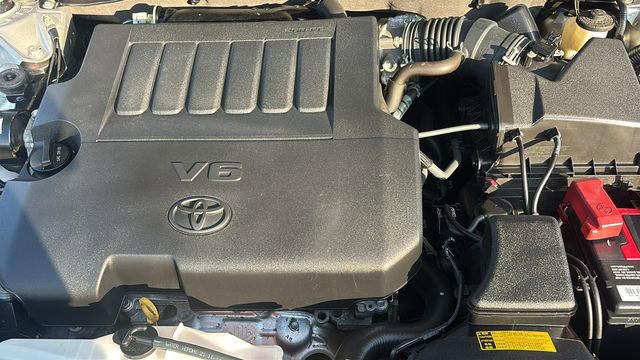 Used 2015 Toyota Avalon Limited image 33