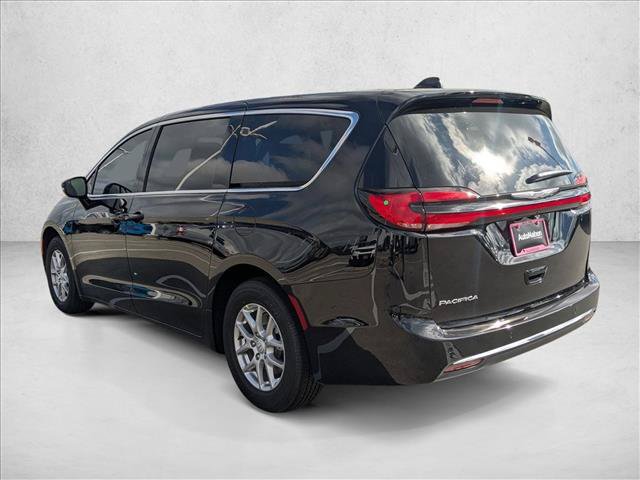 New 2026 Chrysler Pacifica Select FWD image 9