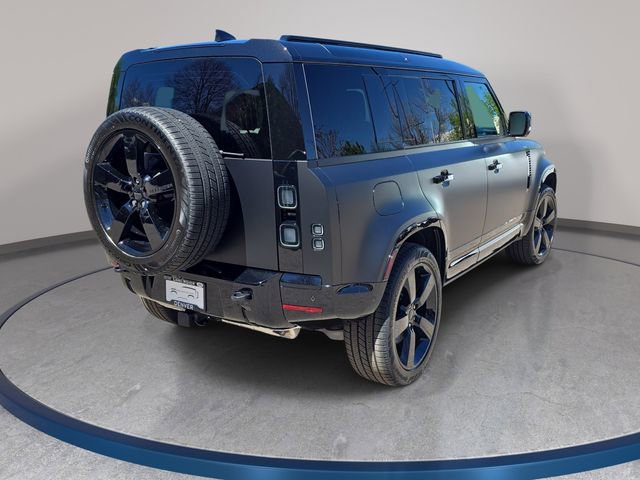 New 2026 Land Rover Defender 110 X-Dynamic SE AWD/4WD image 5