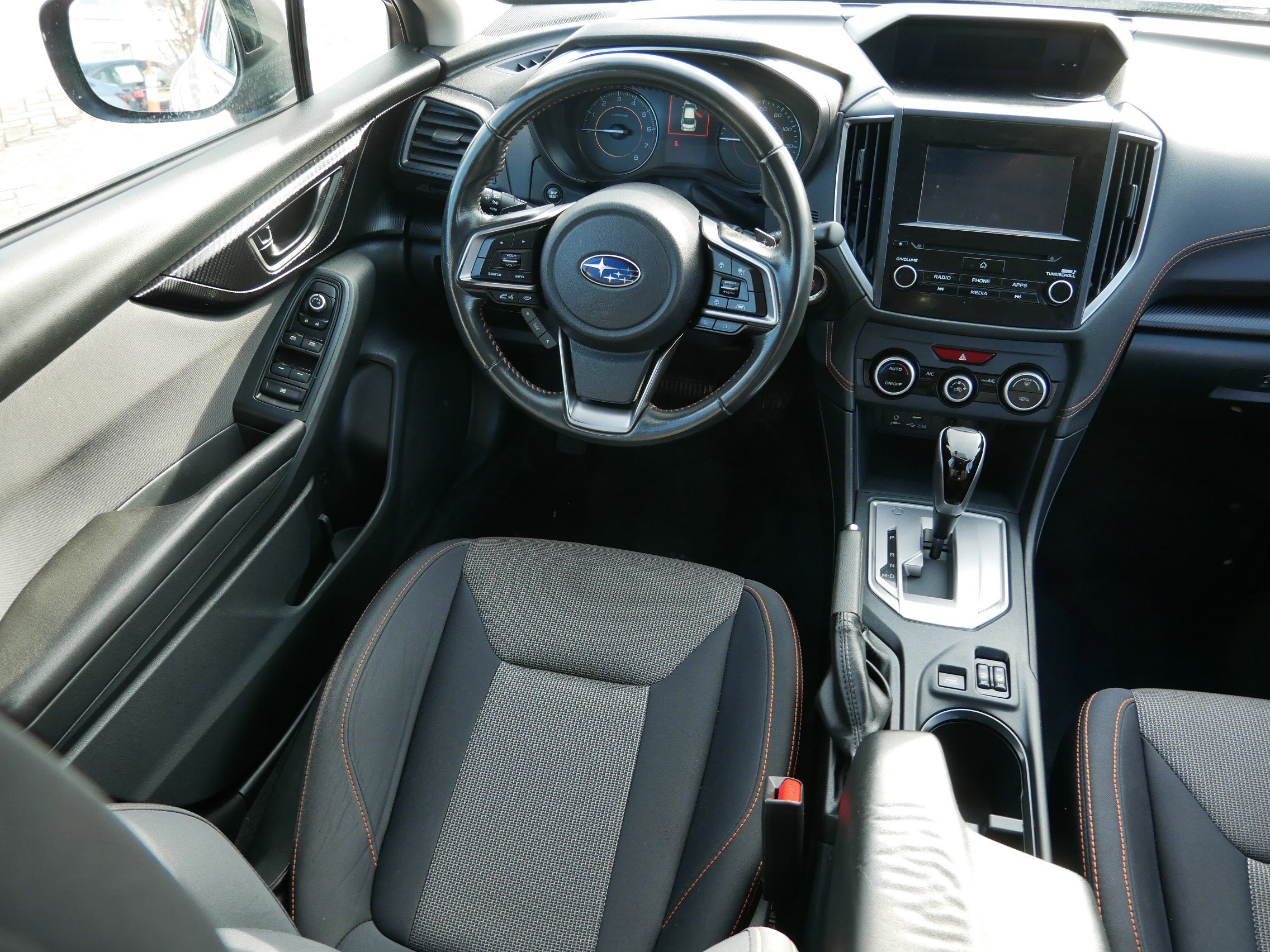 Used 2020 Subaru Crosstrek 2.0i Premium w/ Moonroof Package 2 image 9