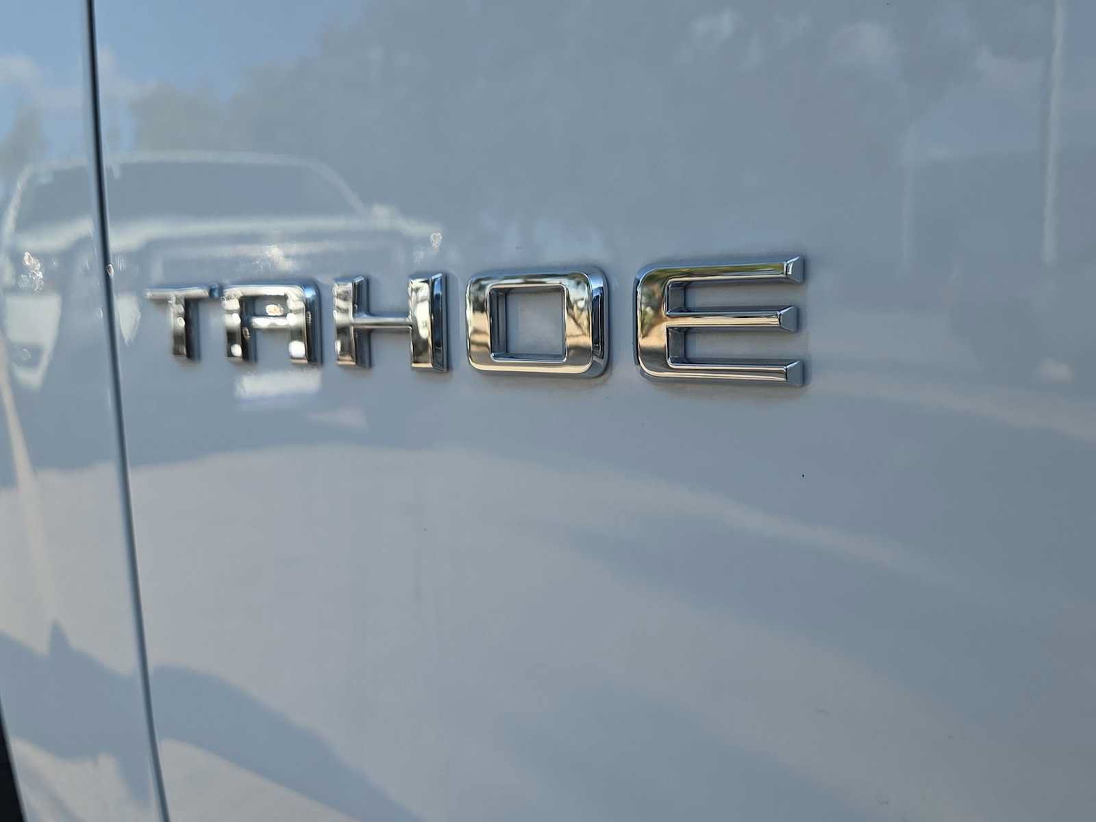 Used 2024 Chevrolet Tahoe LT w/ Luxury Package RWD image 11