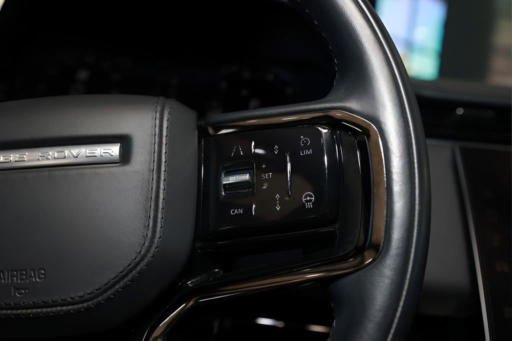 Used 2023 Land Rover Range Rover Sport SE Dynamic image 30