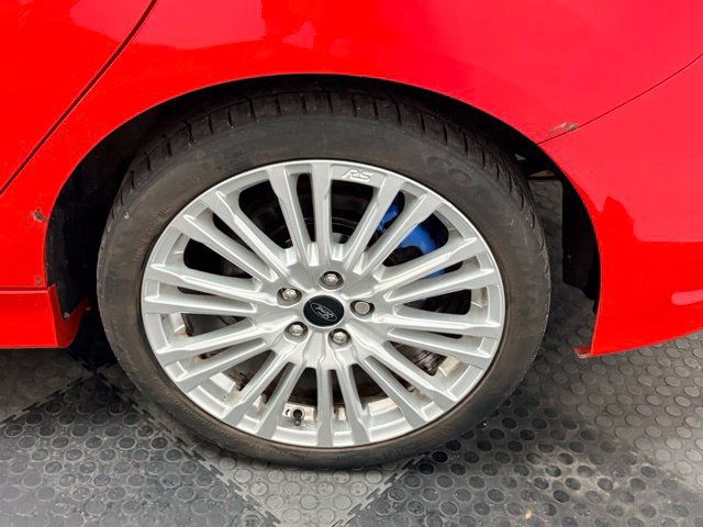 Used 2018 Ford Focus RS AWD/4WD image 10