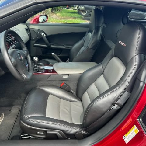 Used 2008 Chevrolet Corvette Z06 w/ Preferred Equipment Group RWD image 2