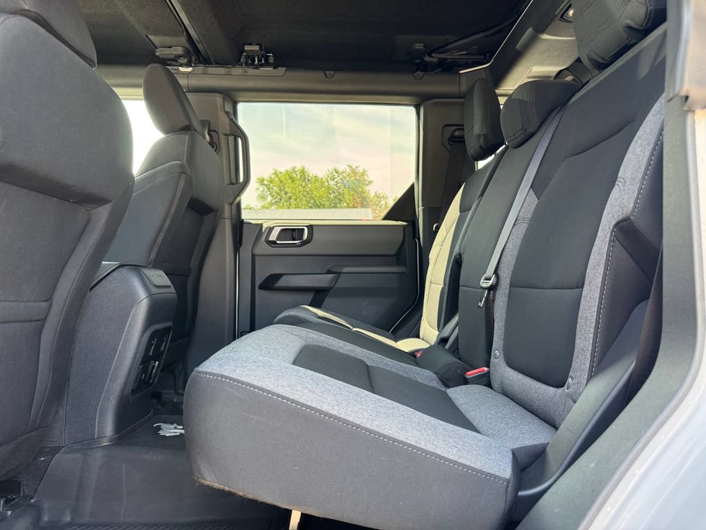 Used 2023 Ford Bronco Big Bend w/ Sasquatch Package AWD/4WD image 33