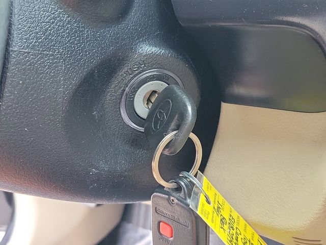 Used 2014 Toyota Camry L FWD image 32