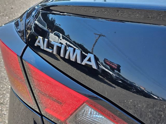Used 2024 Nissan Altima 2.5 SV FWD image 16