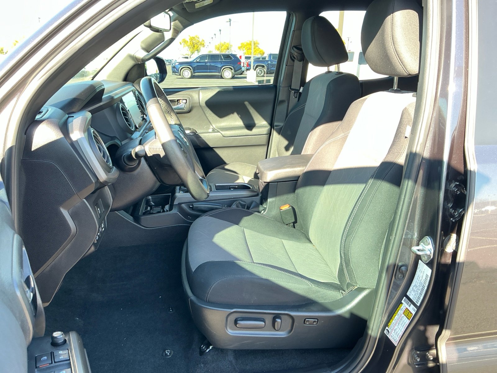 Used 2023 Toyota Tacoma TRD Off-Road image 14