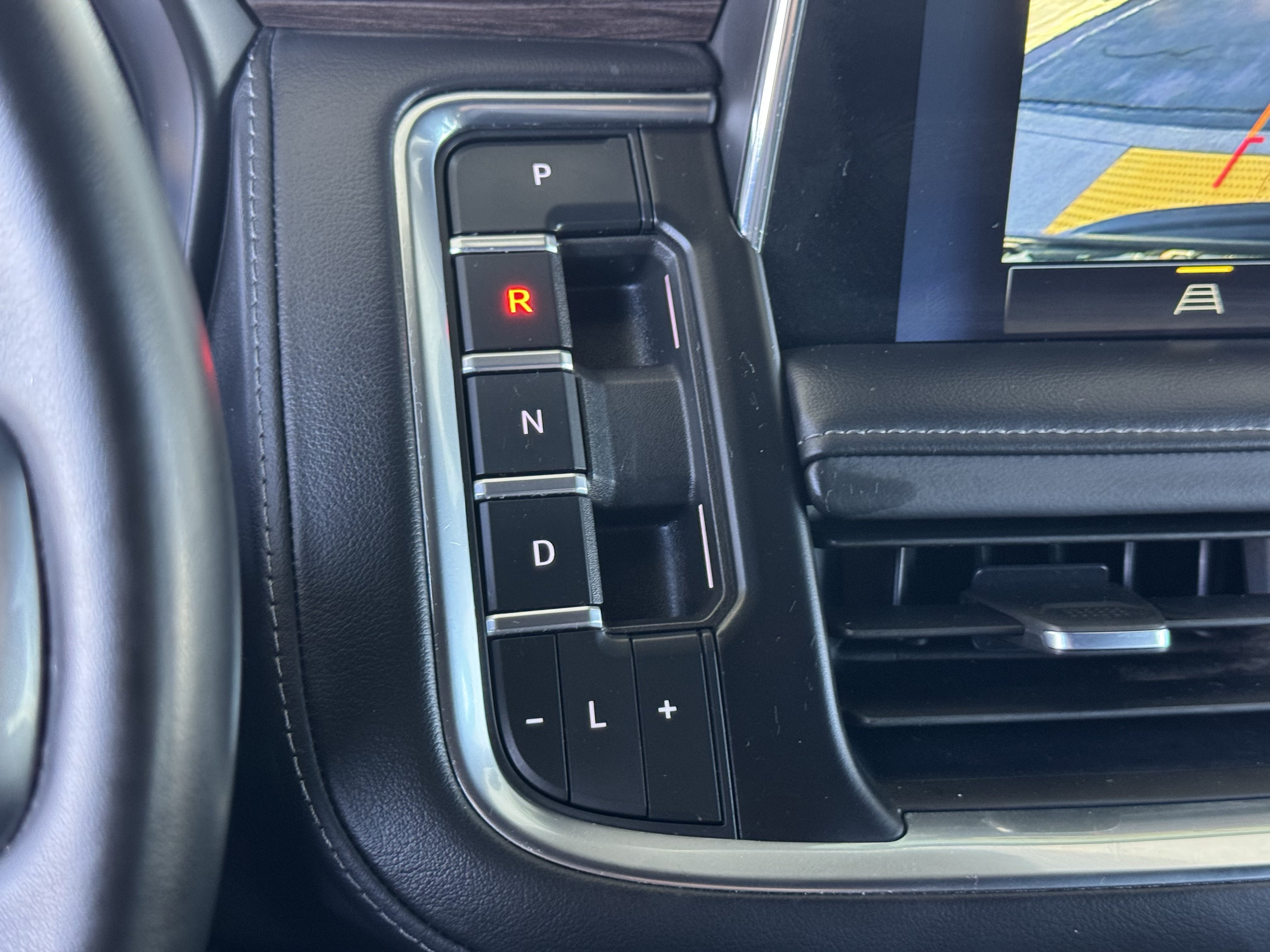 Certified 2024 Chevrolet Tahoe LT RWD image 28