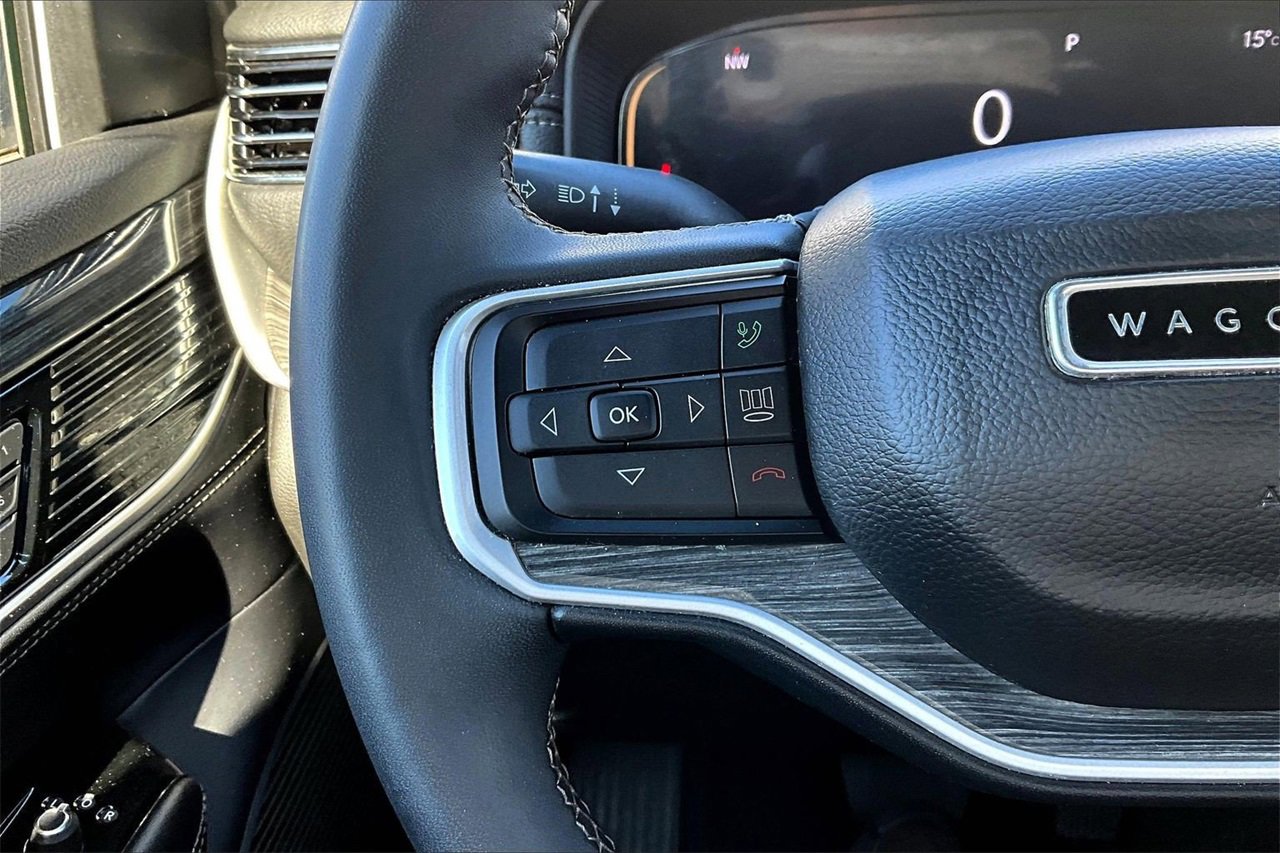 Used 2022 Jeep Wagoneer Series III image 27