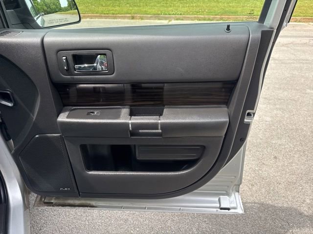 Used 2019 Ford Flex SEL w/ Equipment Group 202A FWD image 9
