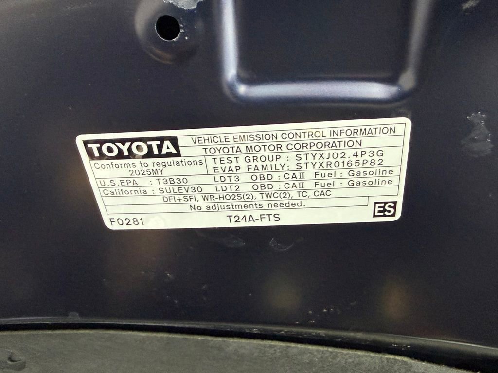 Used 2025 Toyota Grand Highlander FWD image 35