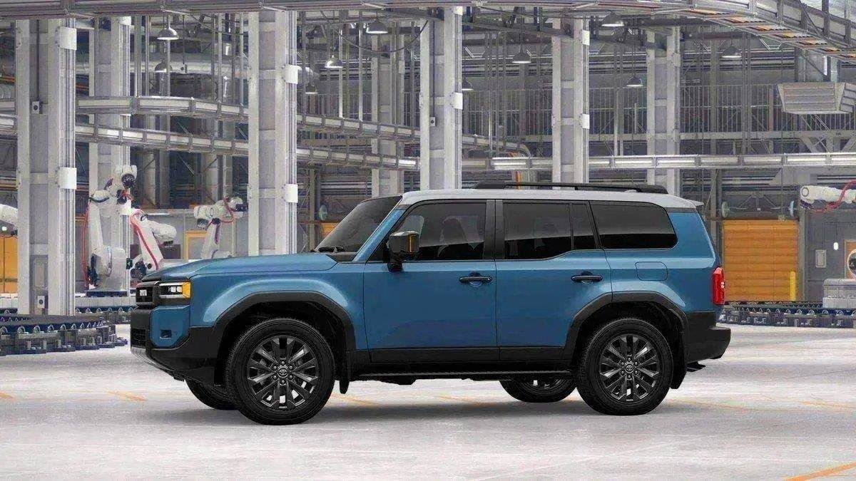 New 2027 Toyota Land Cruiser w/ Premium Package AWD/4WD image 47