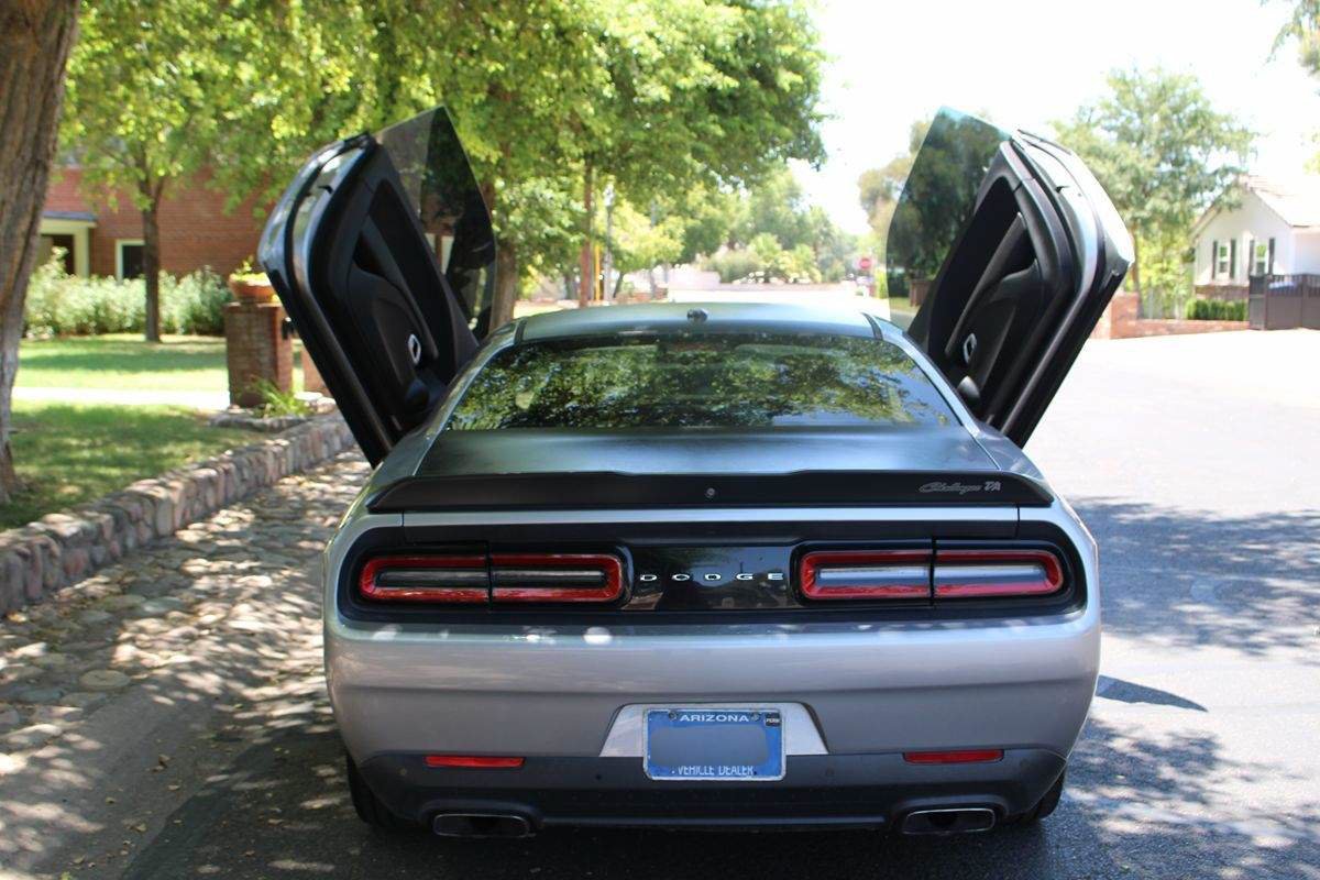 Used 2018 Dodge Challenger R/T w/ Quick Order Package 22P T/A RWD image 38