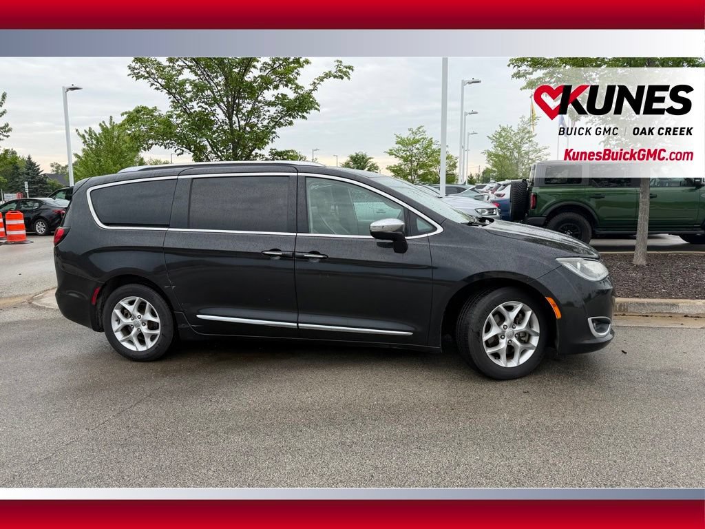 Used 2020 Chrysler Pacifica Limited FWD image 5