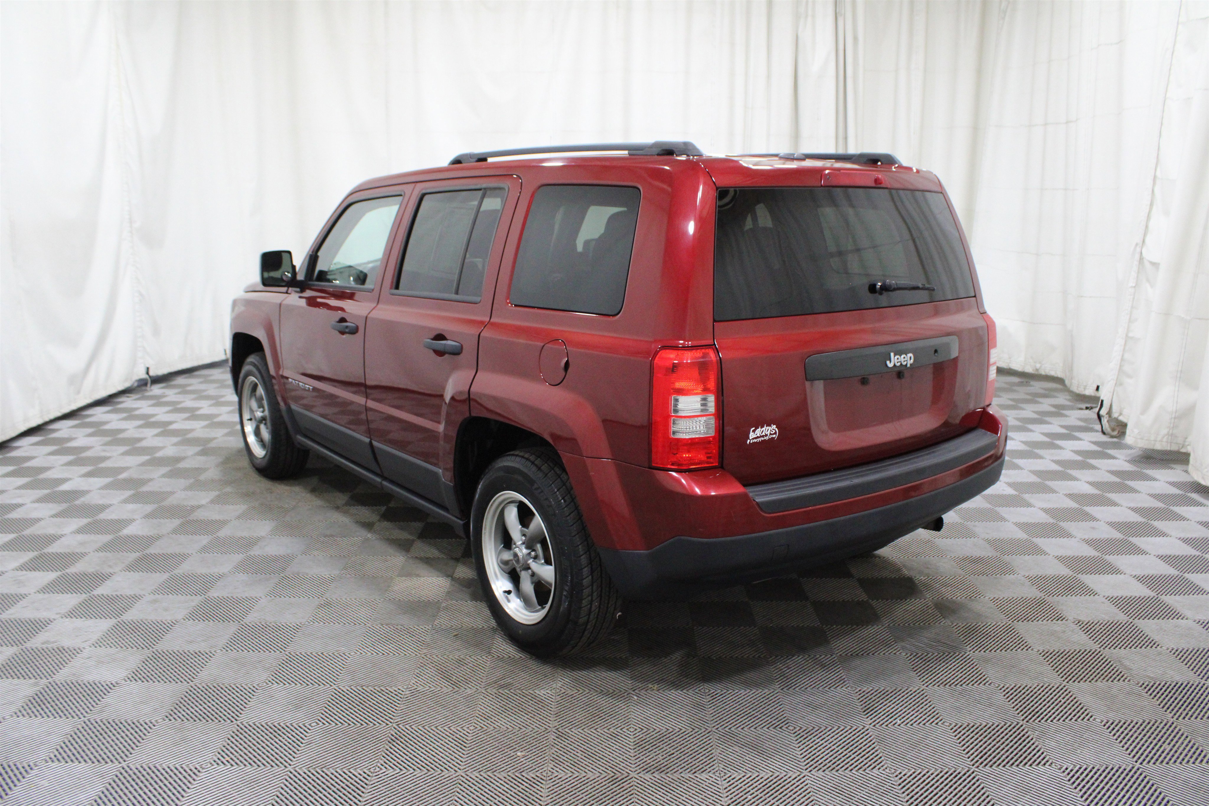 Used 2017 Jeep Patriot Sport image 23
