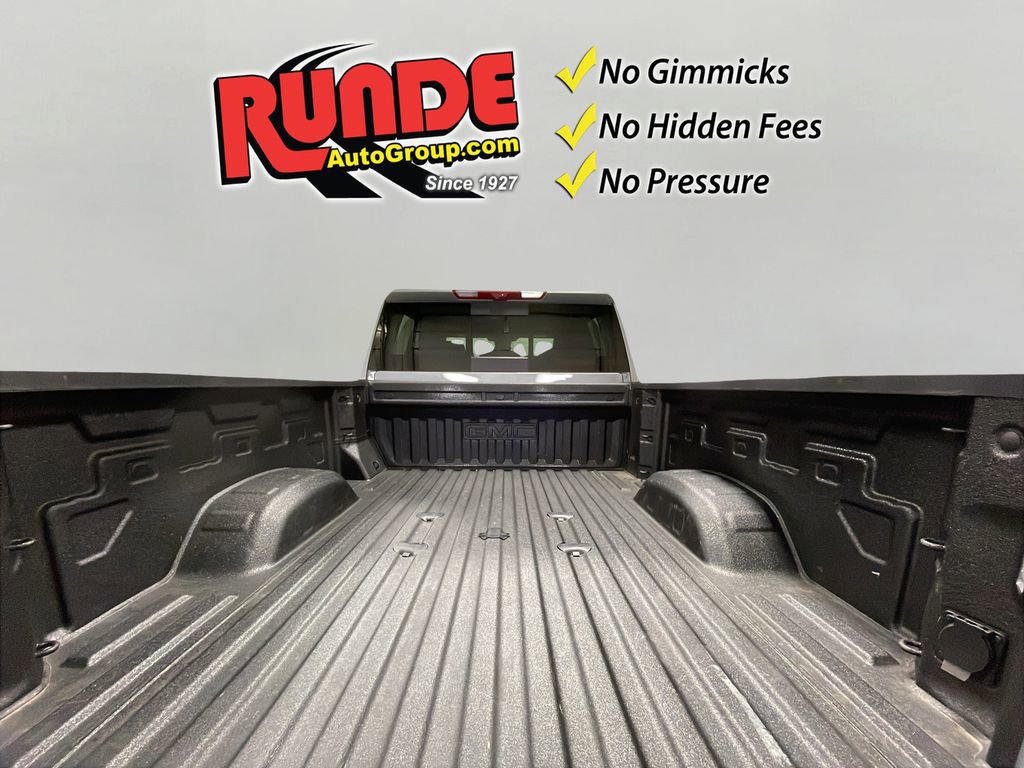 Used 2025 GMC Sierra 3500 Denali w/ Denali Reserve Package image 16