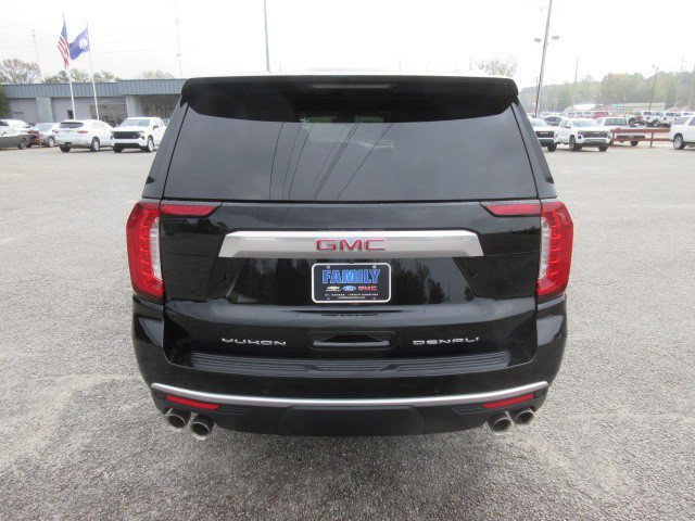 Used 2023 GMC Yukon XL Denali w/ LPO, Floor Liner Package AWD/4WD image 6