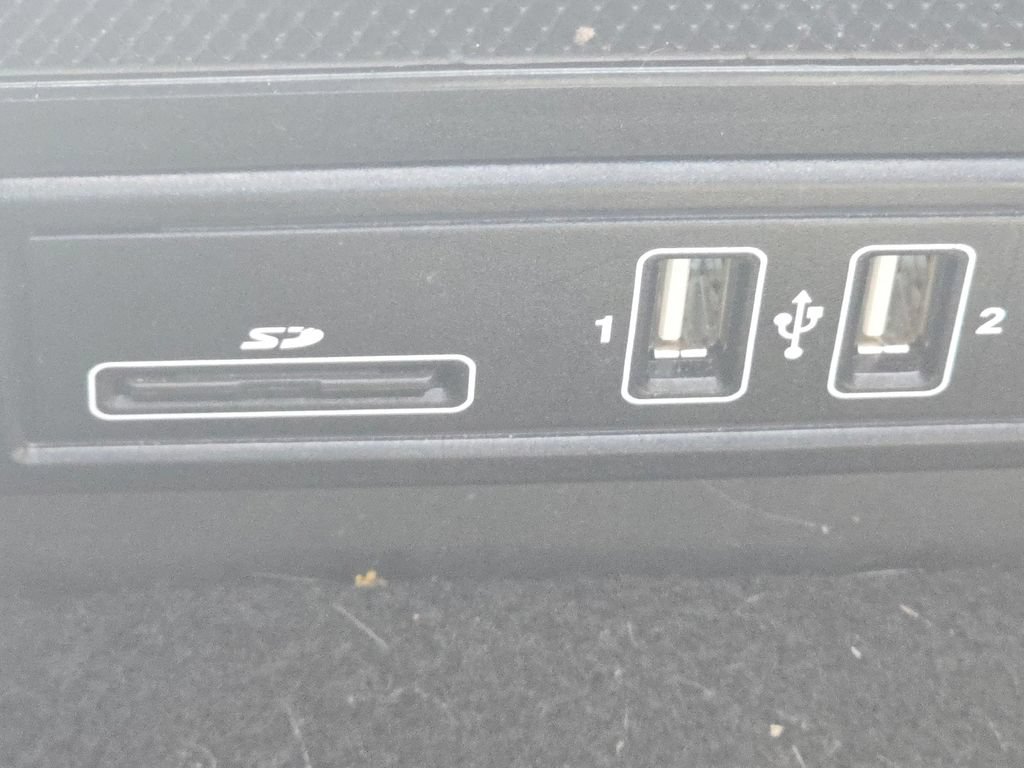Used 2015 Mercedes-Benz C 300 4MATIC Sedan image 30