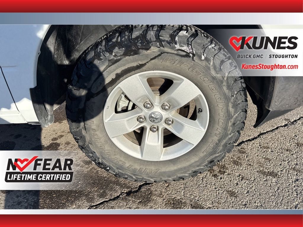 Used 2023 RAM 1500 Classic SLT w/ Electronics Group image 15