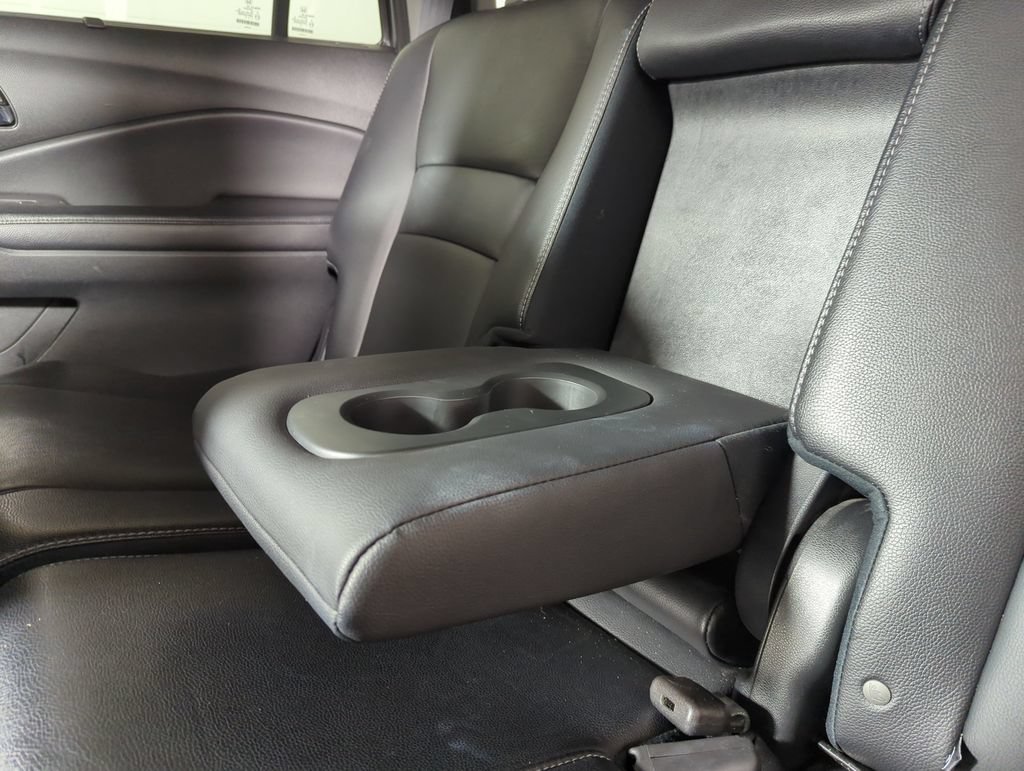 Certified 2017 Honda Pilot Touring image 33