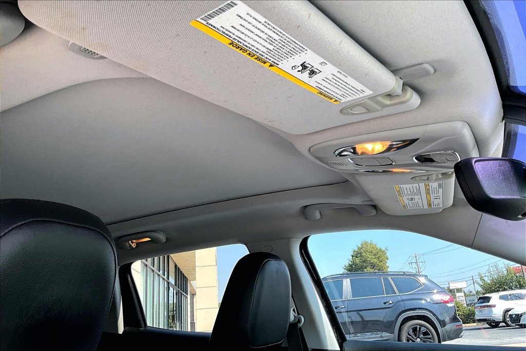 Used 2020 Jeep Compass Latitude FWD image 27