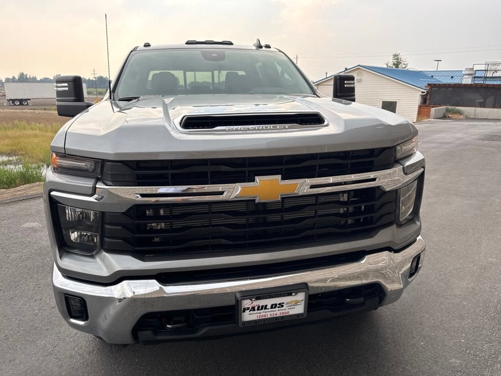 New 2026 Chevrolet Silverado 3500 LT w/ Leather Package AWD/4WD image 3
